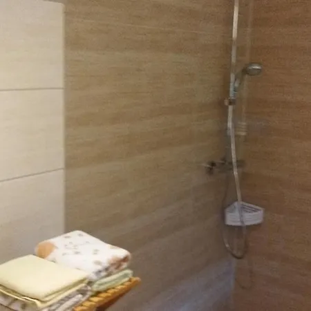1 Apartman *